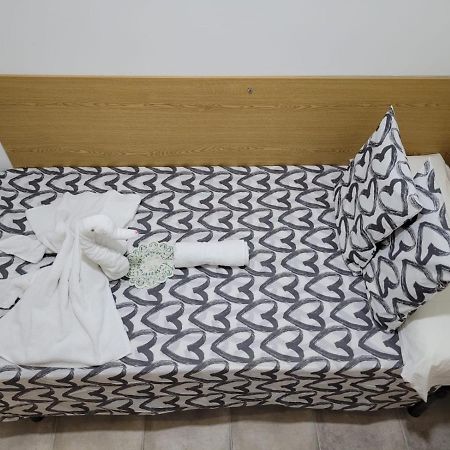 Coliving New San Bernando Hotel Madrid Bagian luar foto