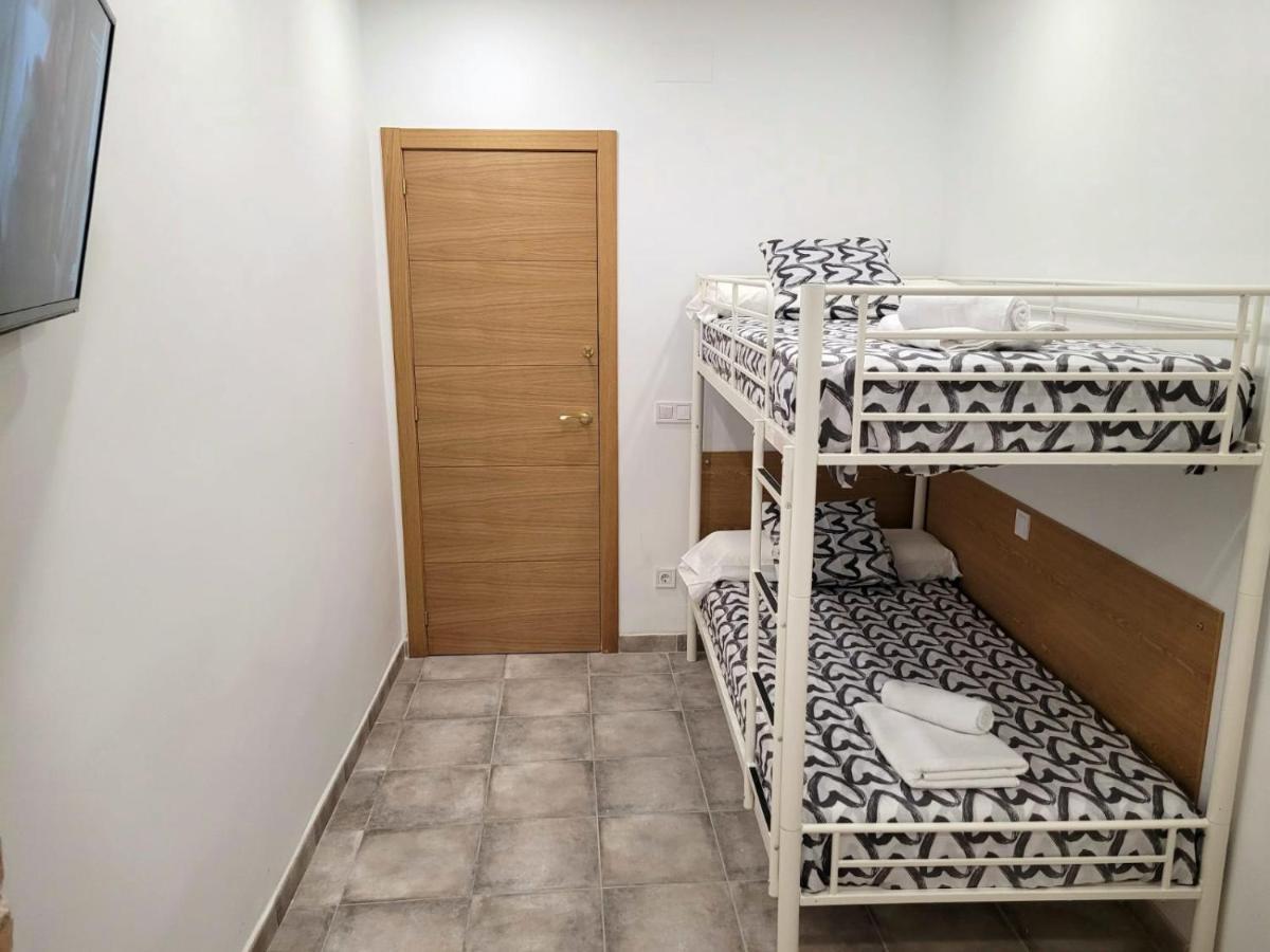 Coliving New San Bernando Hotel Madrid Bagian luar foto