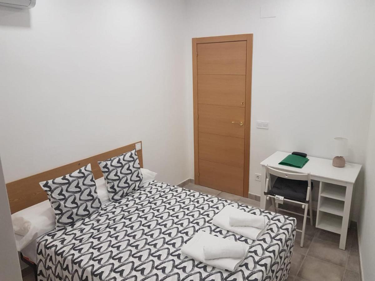 Coliving New San Bernando Hotel Madrid Bagian luar foto